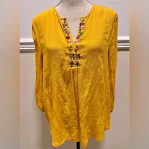 Olivia & Martin Tunic Top Blouse XL Yellow Floral Neckline Boho Peasant Casual